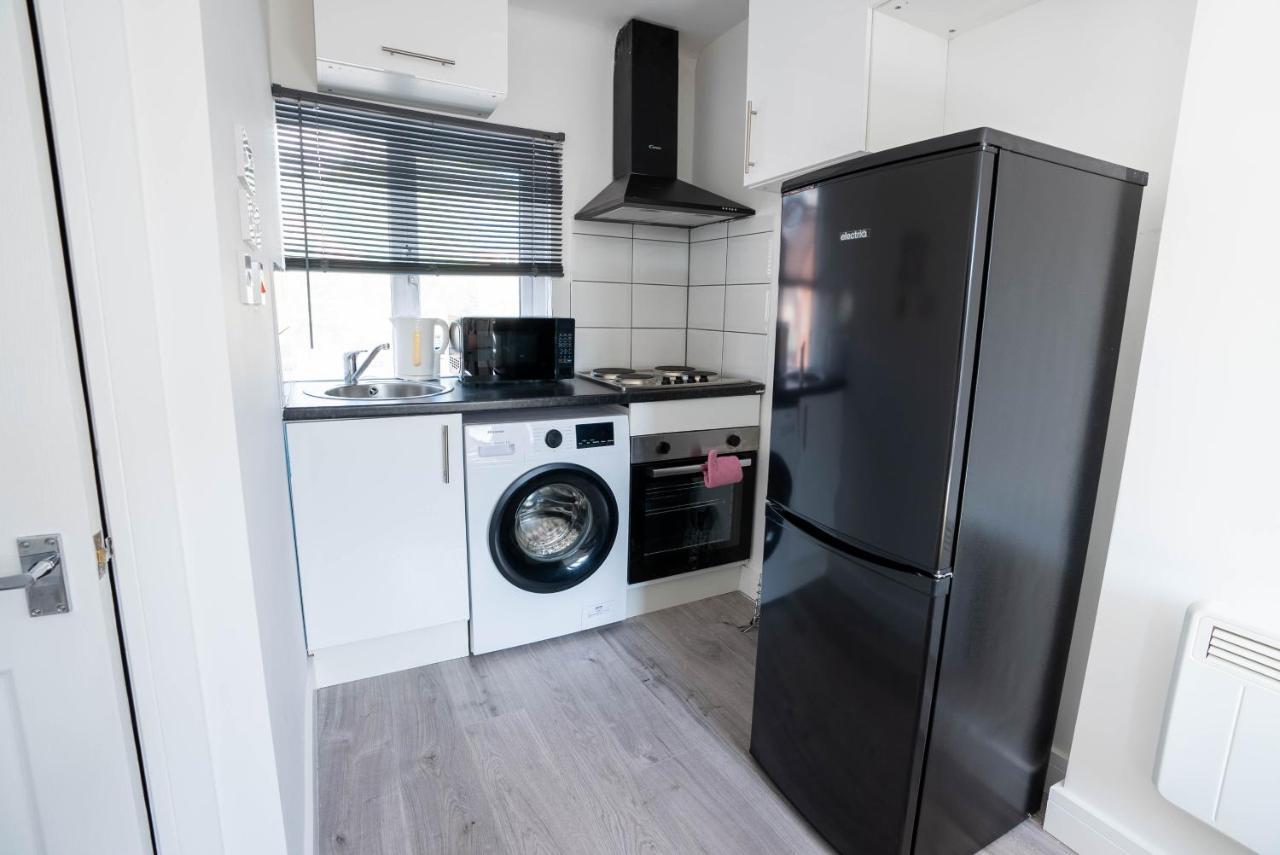 No 01 Small Studio Flat In Aylesbury Town Station Aylesbury (Buckinghamshire) Exterior foto